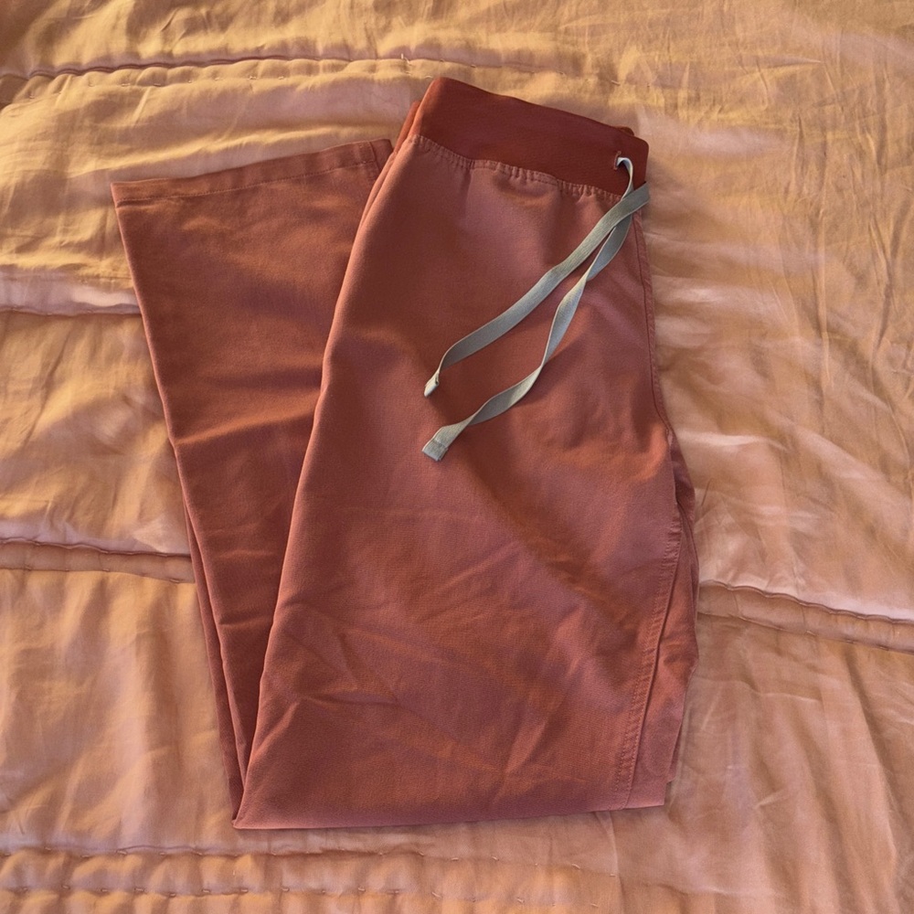 Figs Women's Livingston Basic scrub pants